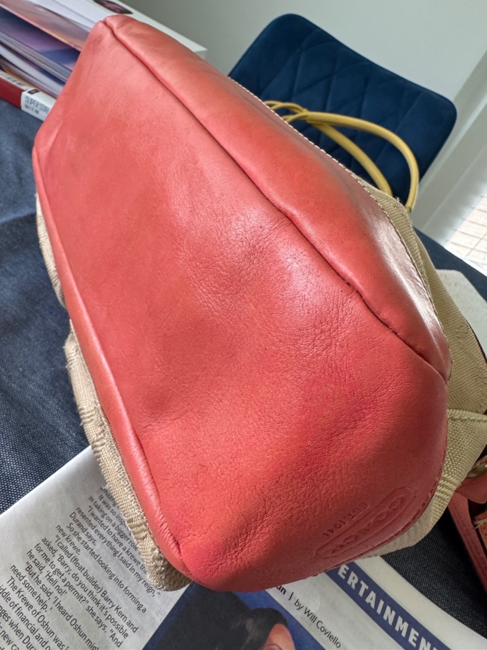 Vintage Coach Legacy Signature Canvas Turnlock Bag - Coral & Khaki - Picture 4 of 5